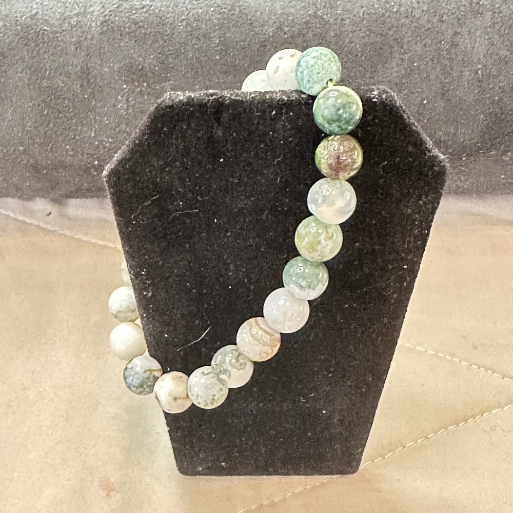 Tree Agate beaded stretchy bracelet. Multicolor stones. - Picture 11 of 16